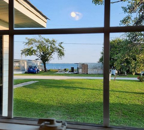 5th image of 116 Waterfront Ave
