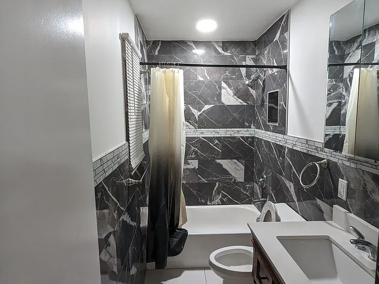 13 Hamilton St — Photo 1