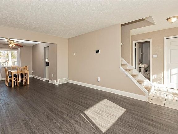 5th image of 34649 Lake Shore Blvd