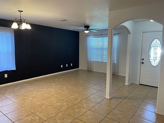3rd image of 2937 Santa Sofia St
