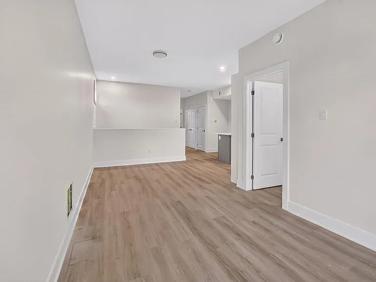 157 Glynn Ave #B — Photo 7