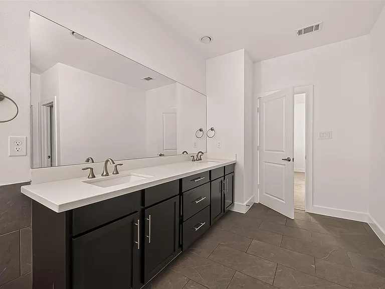 8821 Hollister Pine Ct — Photo 40