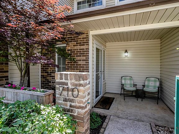 3rd image of 710 Creekwood Dr