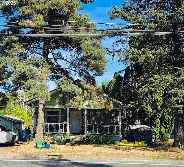 1st image of 3606 NE Everett St