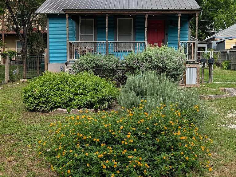 1509A Newton St — Photo 1