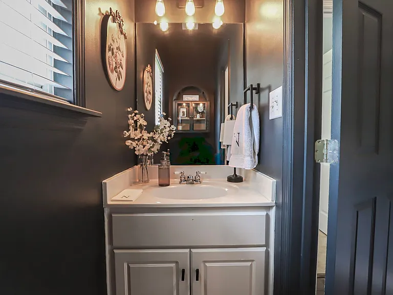 5804 Lanatte Ln — Photo 15