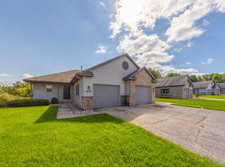 2511 Vista Point Ct NW, Grand Rapids, MI