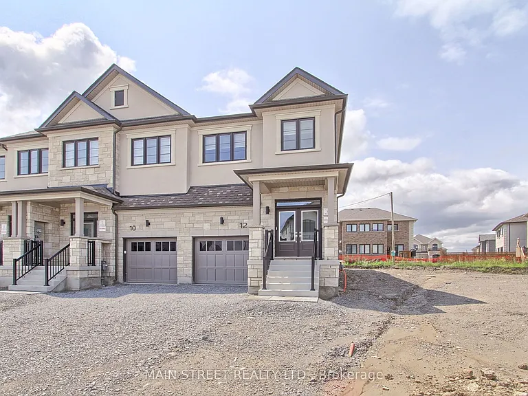12 Donald Ingram Cres — Photo 2