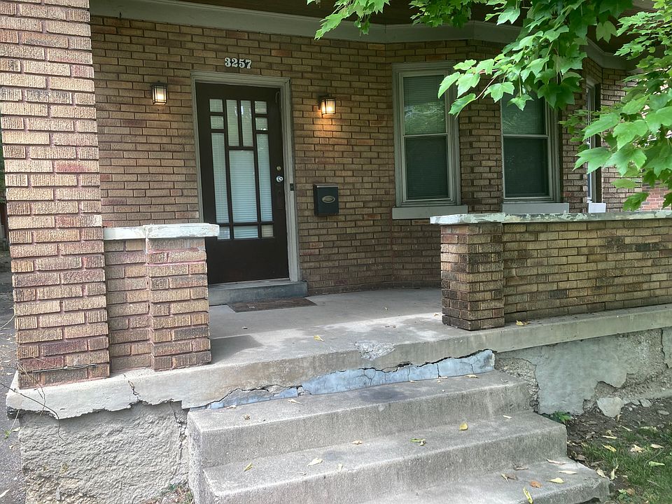 1st image of 3257 Vine St #1