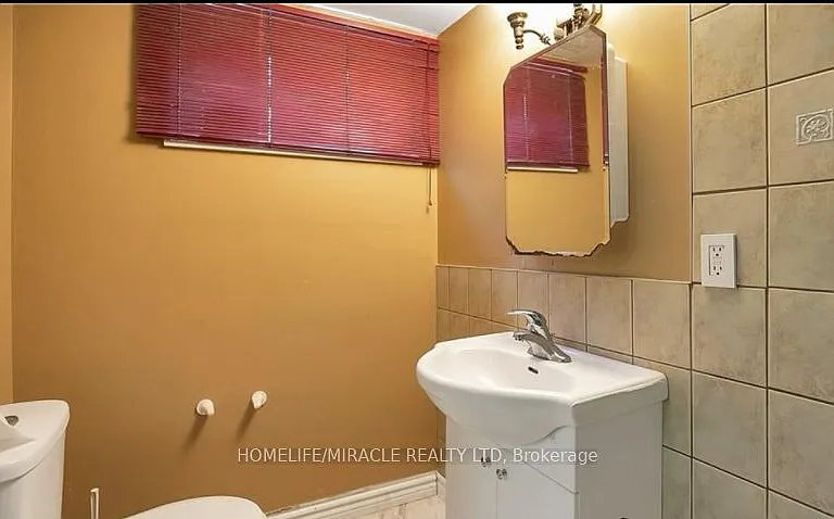 1430 Upper Gage Ave — Photo 5