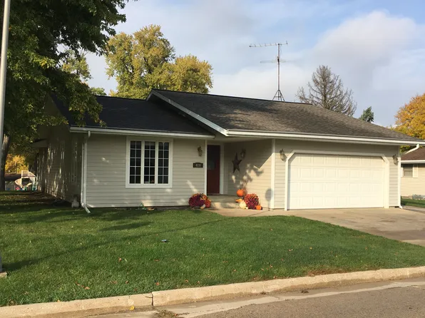 420 5th St SE, Primghar, IA 51245