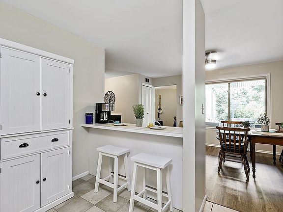 Breakfast Bar