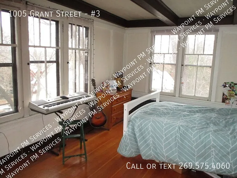 1005 Grant St #3 — Photo 11