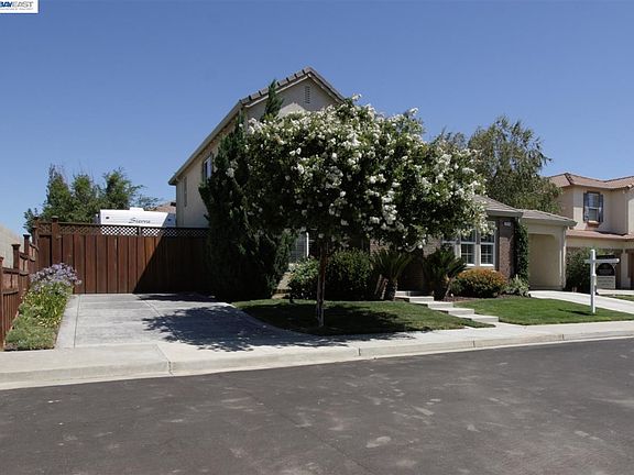 2nd image of 2973 Safford Ave