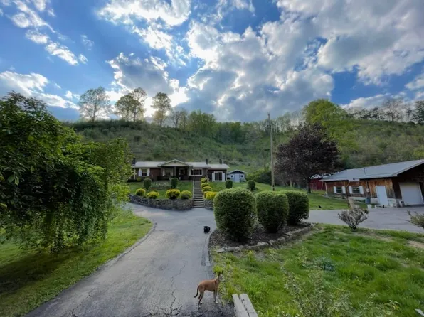1267 Lower Taulbee Fork Rd, Vancleve, KY 41385