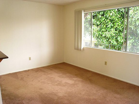 Living and Dining Area