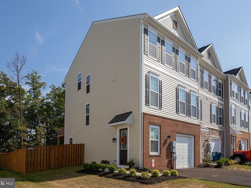 1st image of 115 Biscane Ct