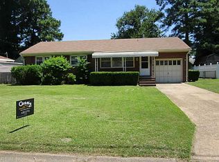 1210 Frosty Rd, Chesapeake, VA 23325