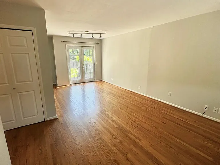 213 Summit Ridge Dr — Photo 9