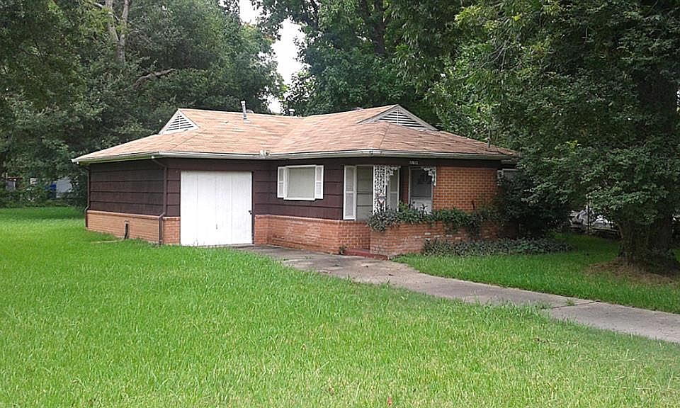 1st image of 10613 Stafford Dr