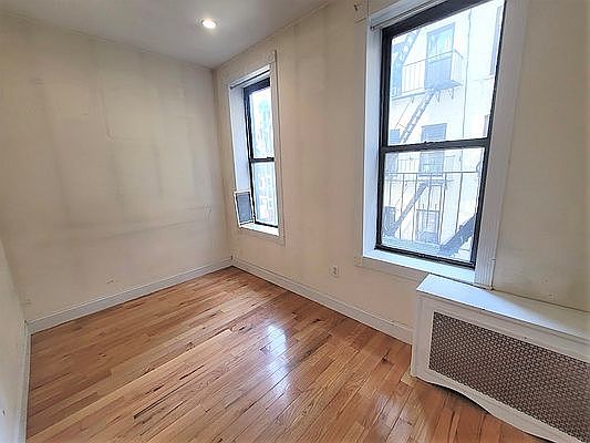 5th image of 26 E 105th St APT 1D
