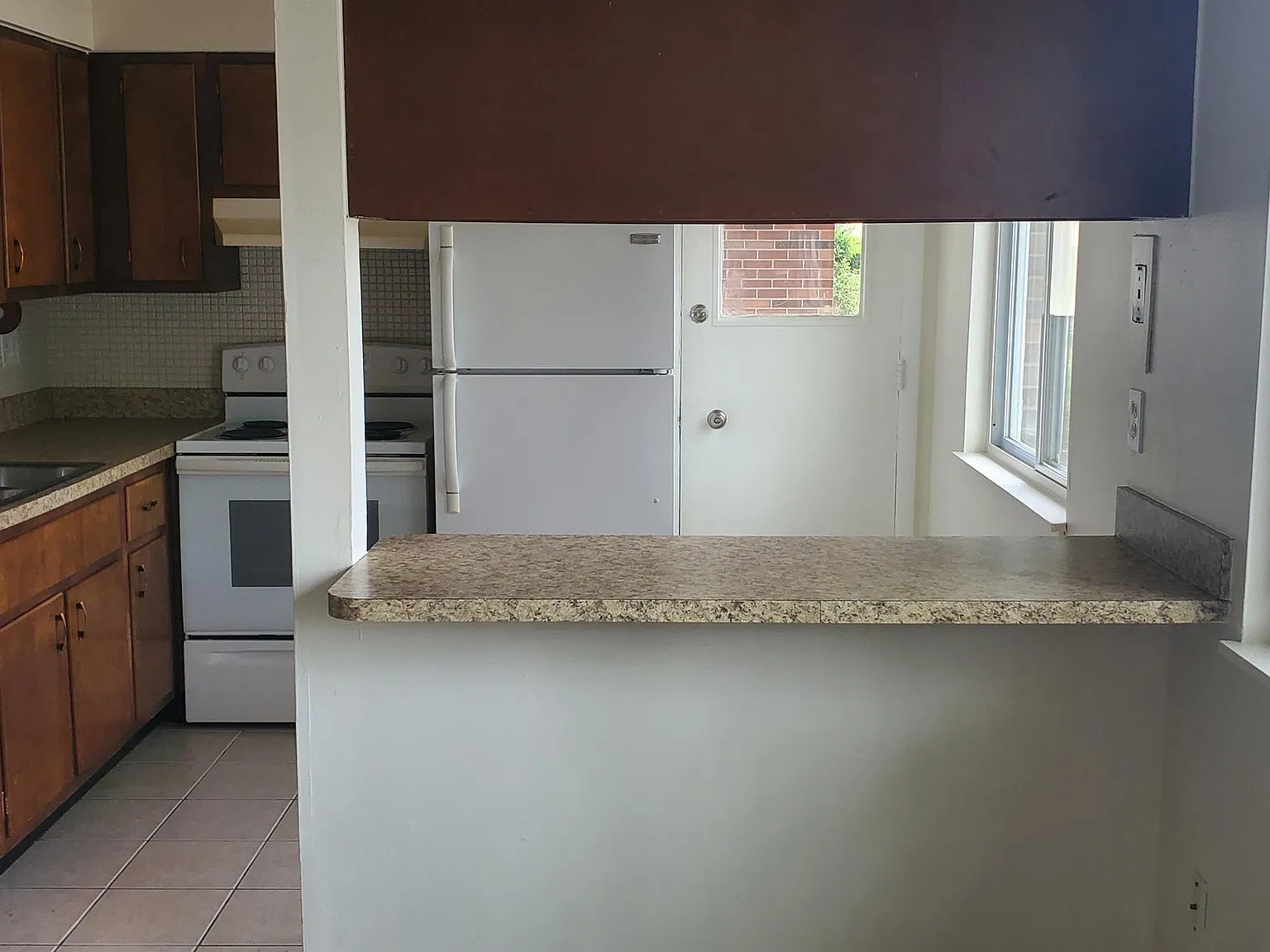 7522 Hazelcrest Unit B - 1 — Photo 2