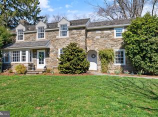 215 E Rose Valley Rd, Wallingford, PA 19086