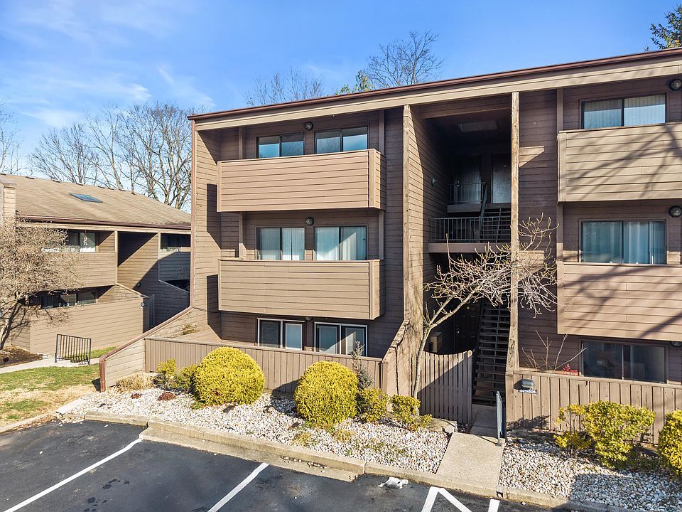 1st image of 750 Shaker Dr APT 501