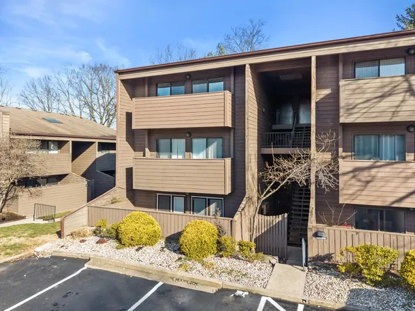 750 Shaker Dr APT 501, Lexington, KY 40504