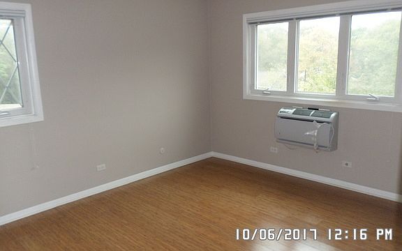 5th image of 1633 River St APT 3G