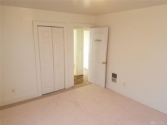 3rd image of 2131 Emerson Ave