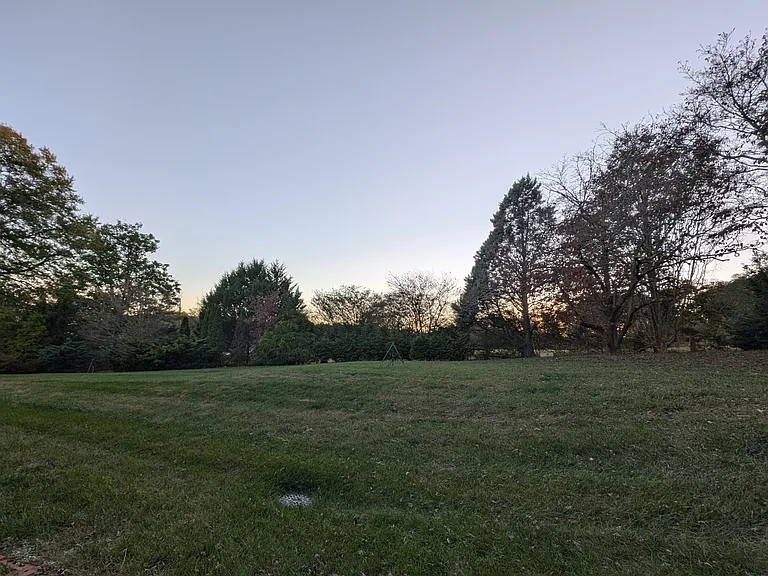 104 Woodsway Ct — Photo 18
