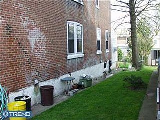2nd image of 826 Indiana Ave