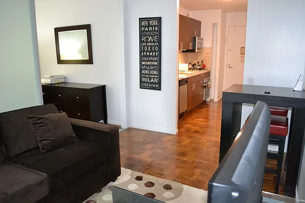 Rented by Urban Living International | media 11