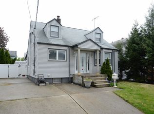 98 Arlington Ave, Clifton, NJ 07011