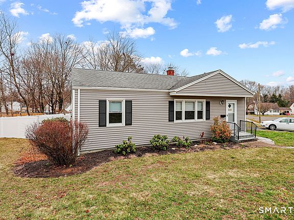 2nd image of 125 Twin Brook Rd