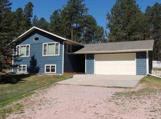 25003 Chandler Dr, Custer, SD 57730