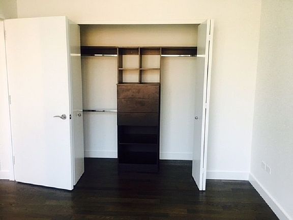 5th image of 801 Amsterdam Ave APT 6D