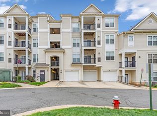 11355 Aristotle Dr APT 213, Fairfax, VA 22030