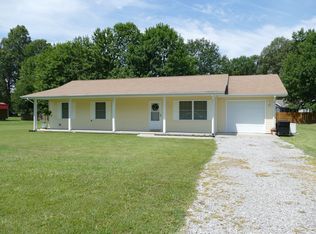 15 Woodhaven Dr, Metropolis, IL 62960