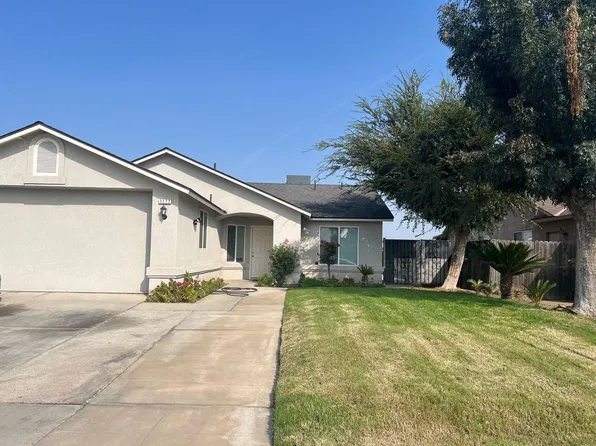 1177 Eva Donna St Unit A, Parlier, CA 93648