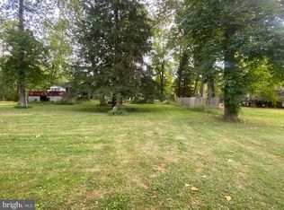 7 Streamside Ln, Hamburg, PA 19526