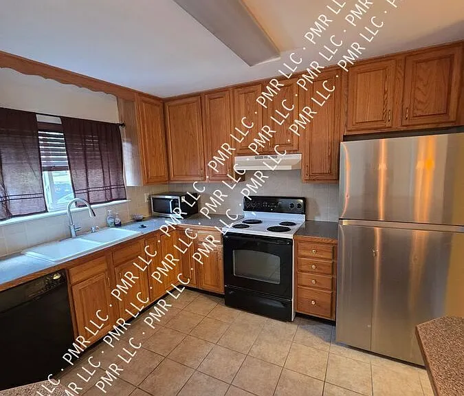 106 Sycamore Ct #1 — Photo 5