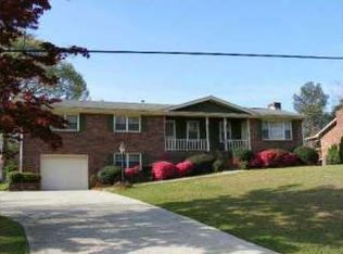 2200 Groover Rd, Marietta, GA 30062