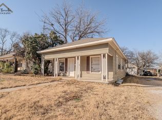 603 E 4th St, Burkburnett, TX 76354