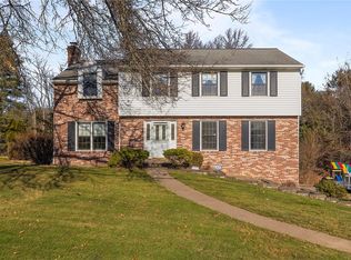 1561 Lenora Dr, Pittsburgh, PA 15237