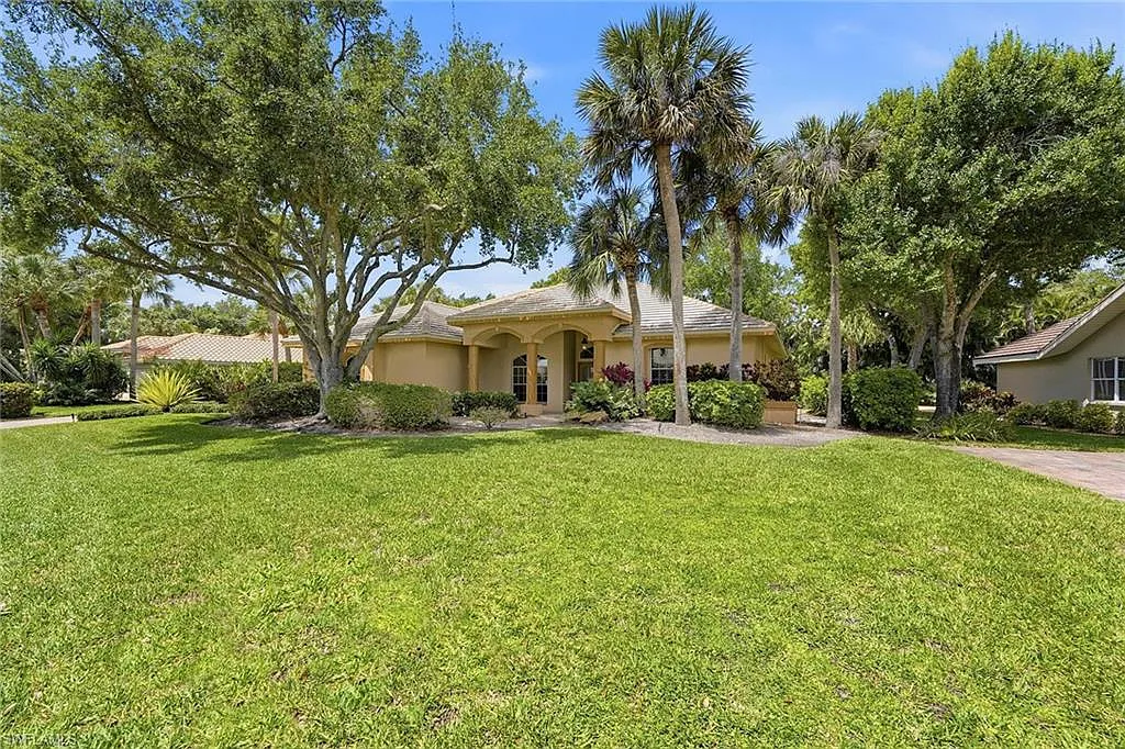3 bed, 3.0 bath, 2443 sqft, $12,500 — Photo 2