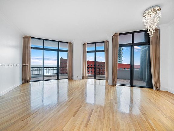 2nd image of 1581 Brickell Ave #205