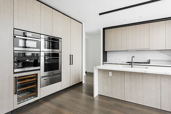 Rented by Compass | media 7