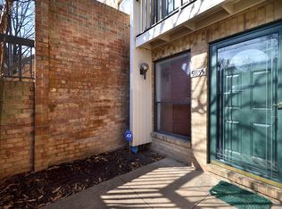9855 Bristol Square Ln, Bethesda, MD 20814